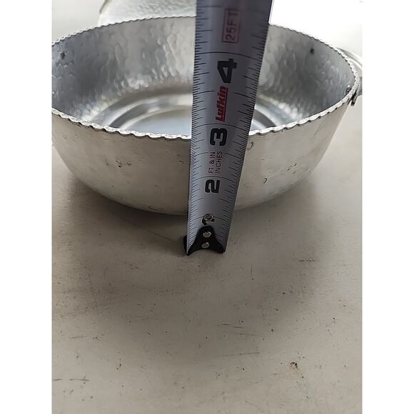 Vntg. Aluminum casserole holder With Lid - Picture 4 of 5